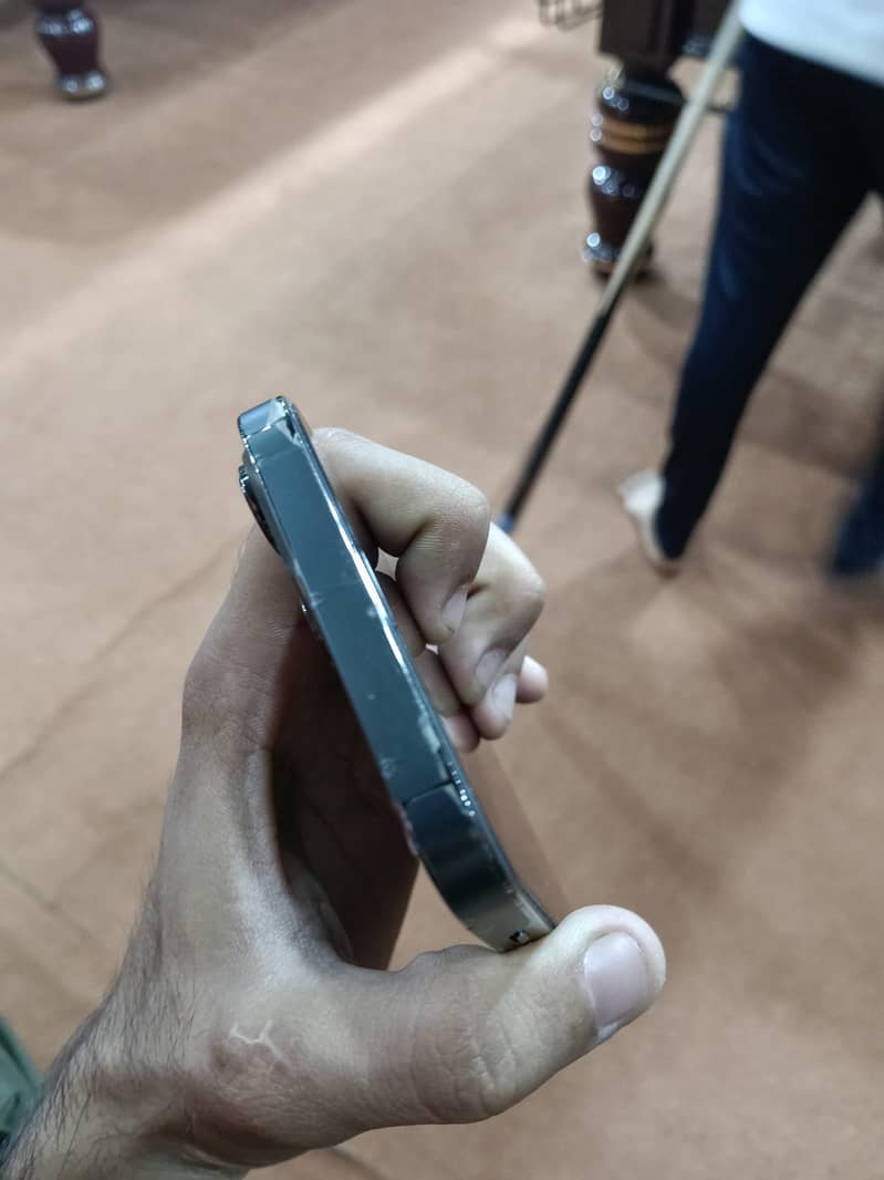 iphone 13 pro max 1
