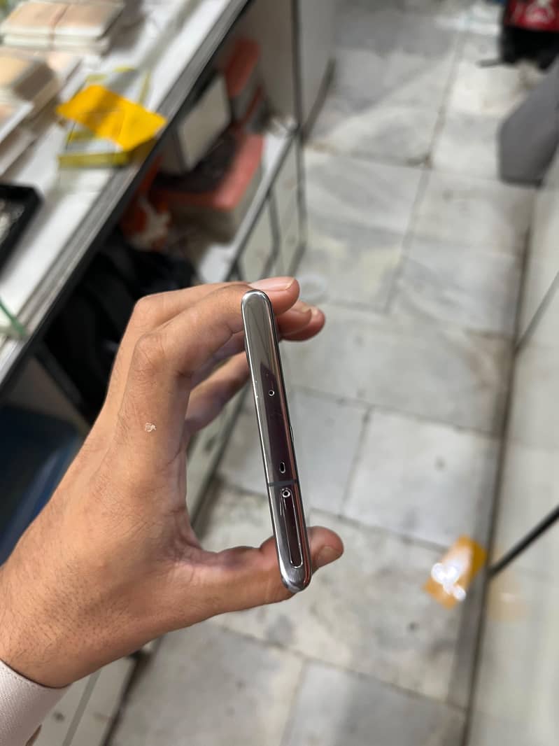 Samsung Mobile Note 10 Plus 2