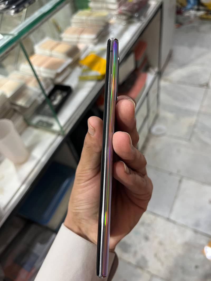 Samsung Mobile Note 10 Plus 4