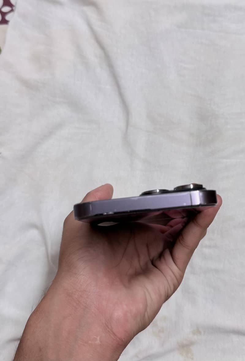 Apple iPhone 14 Pro Max 7