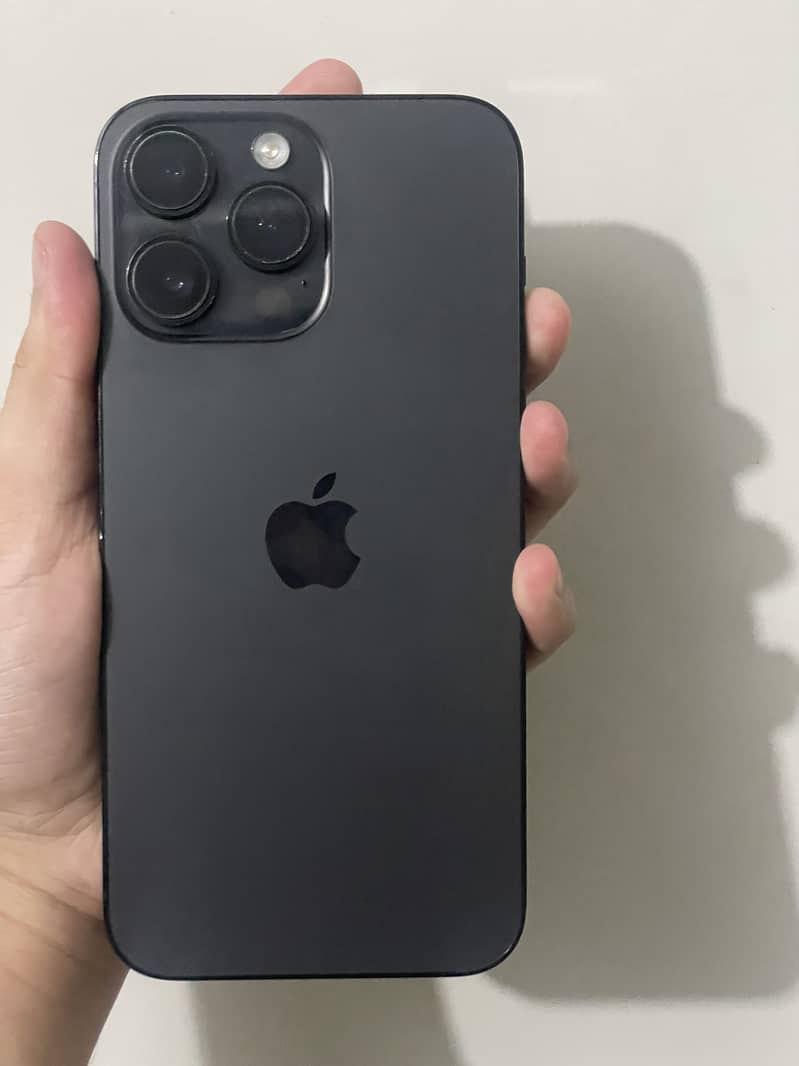 iPhone 14pro max 1