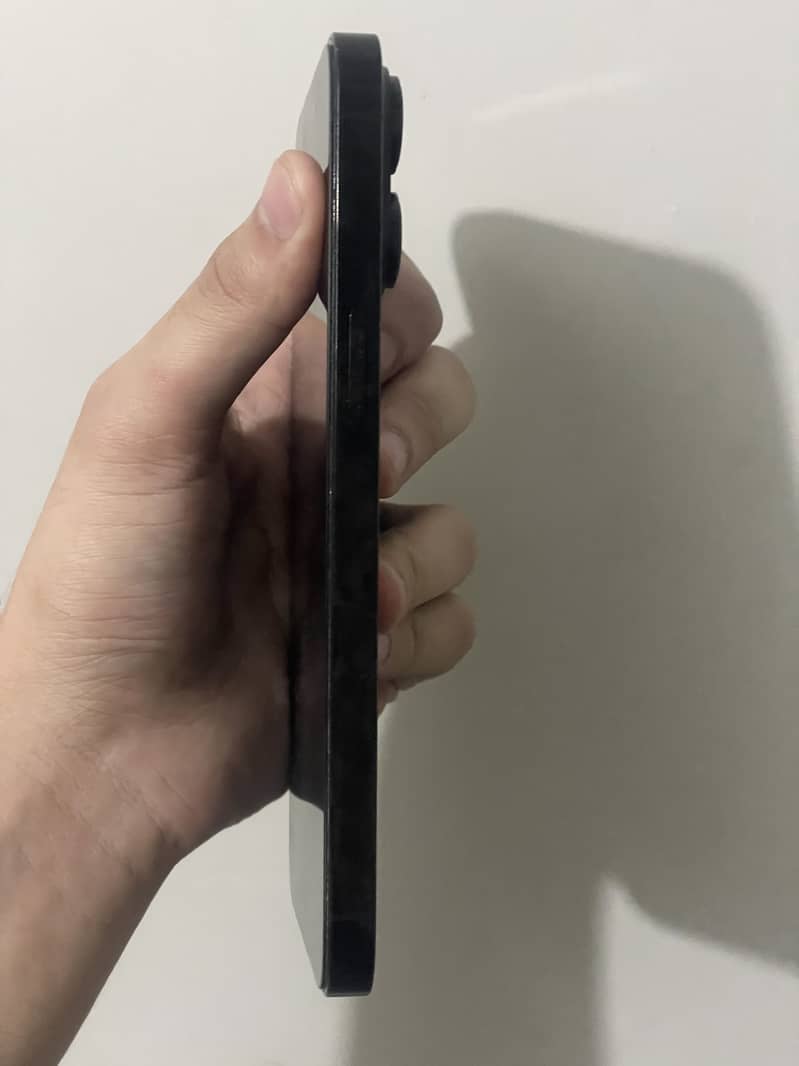 iPhone 14pro max 5