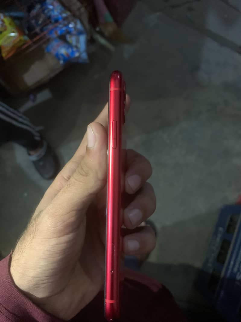 Apple iPhone 11 0