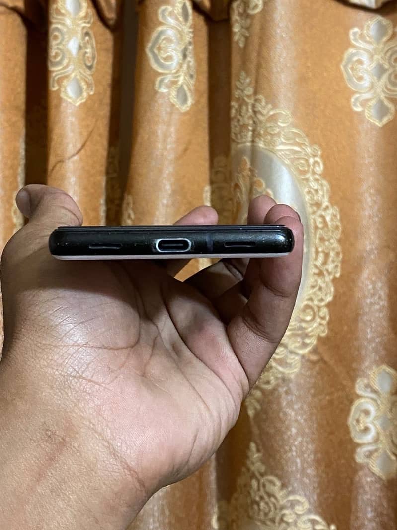 Google Pixel 6a 4