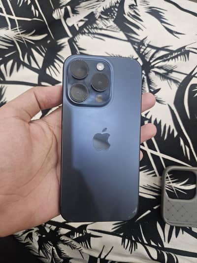 Apple iPhone 15 Pro jv