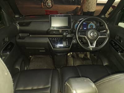 Nissan Roox 2023
