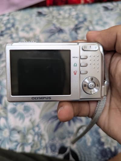 Olympus metal body | Digital Camera