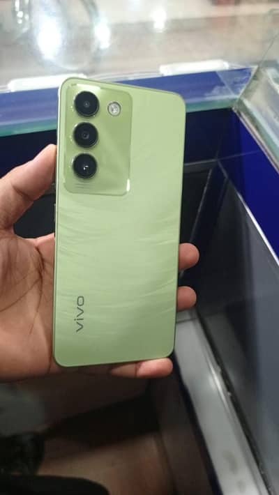 Vivo Y100