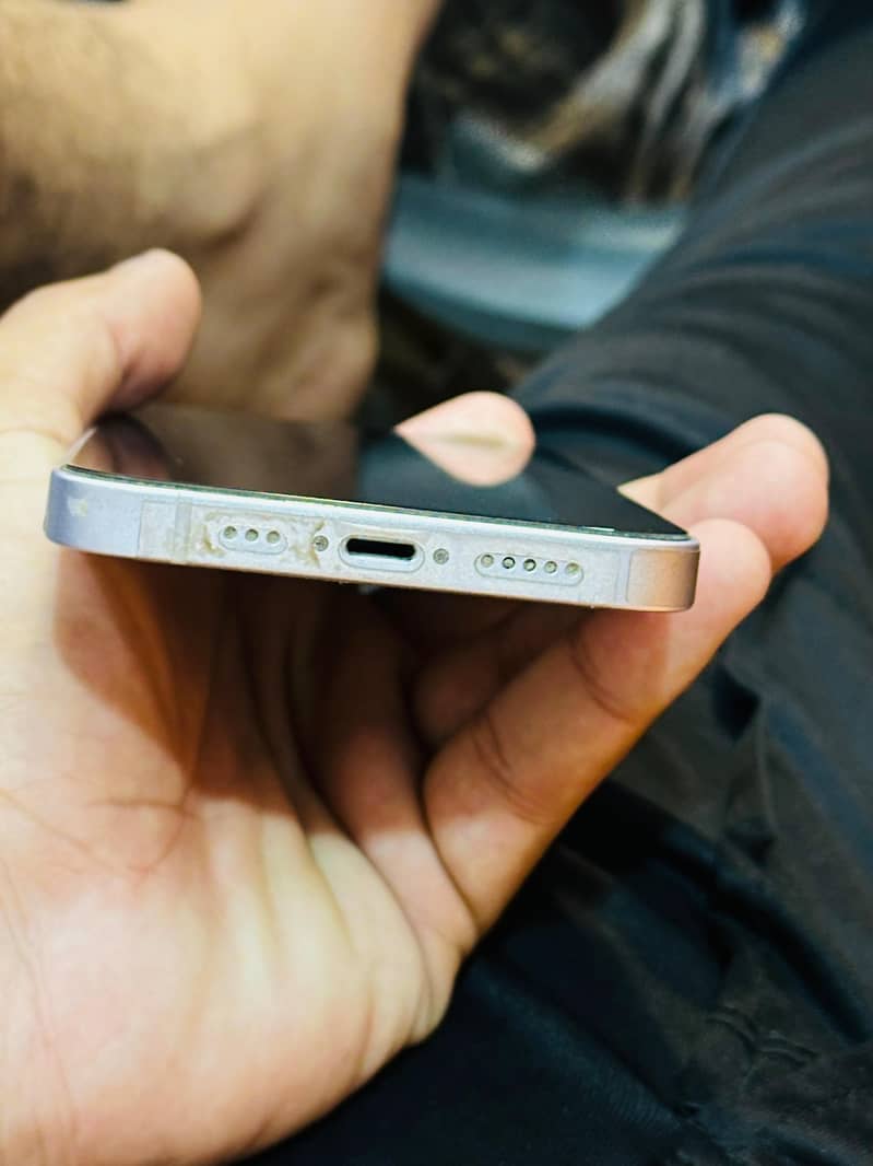 Apple iPhone 14 2