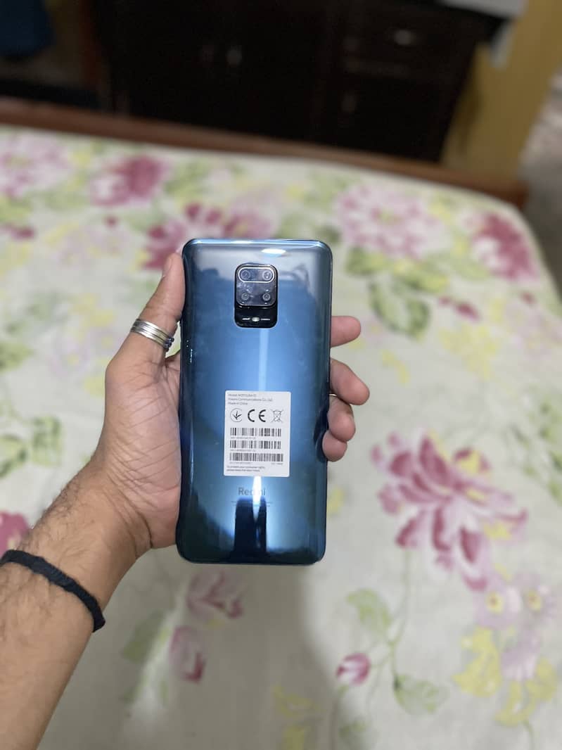 Xiaomi Redmi Note 9 1