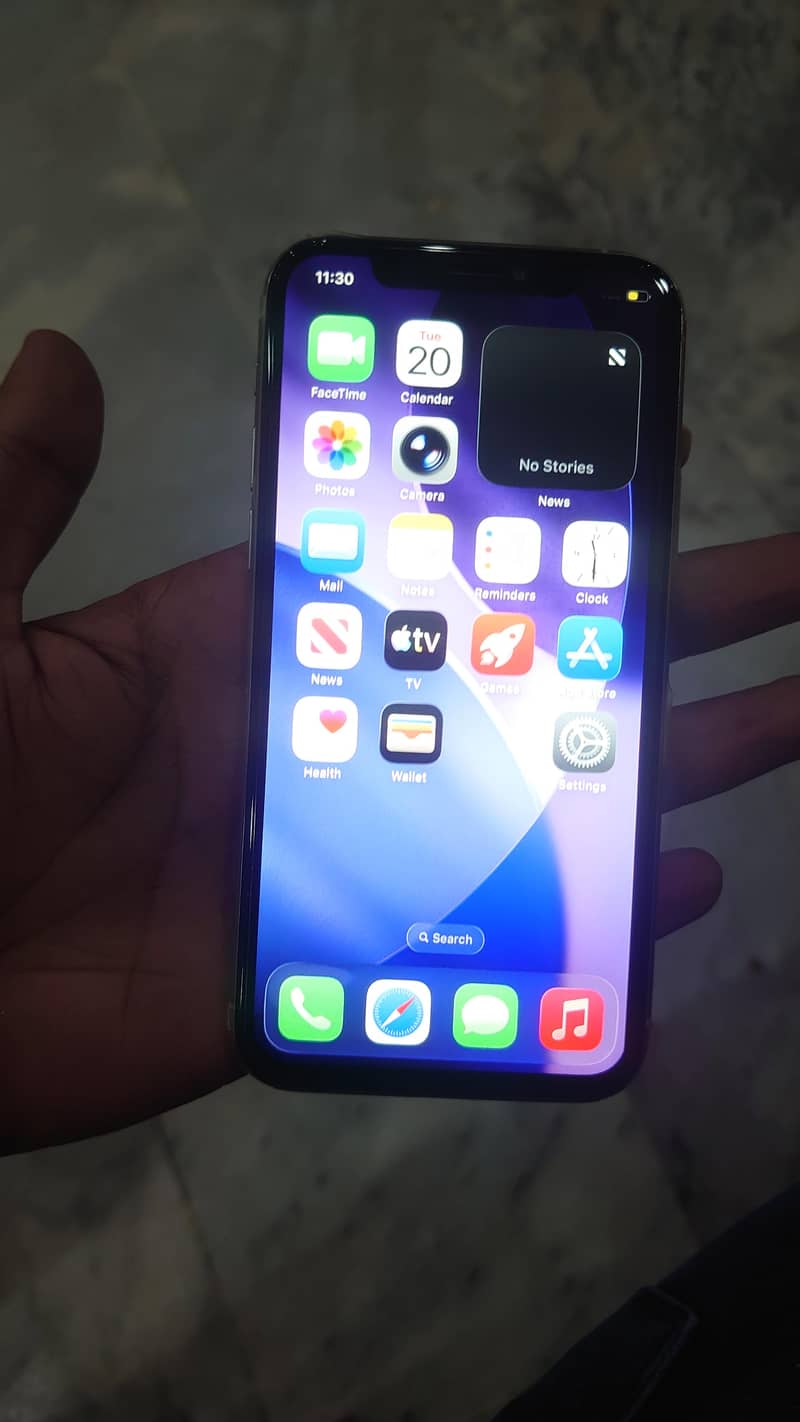 Apple iPhone 11 Pro 1