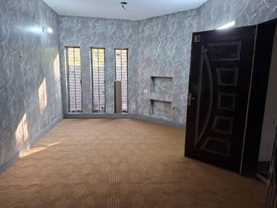 12 marla house ground floor N block samanaabd for rent