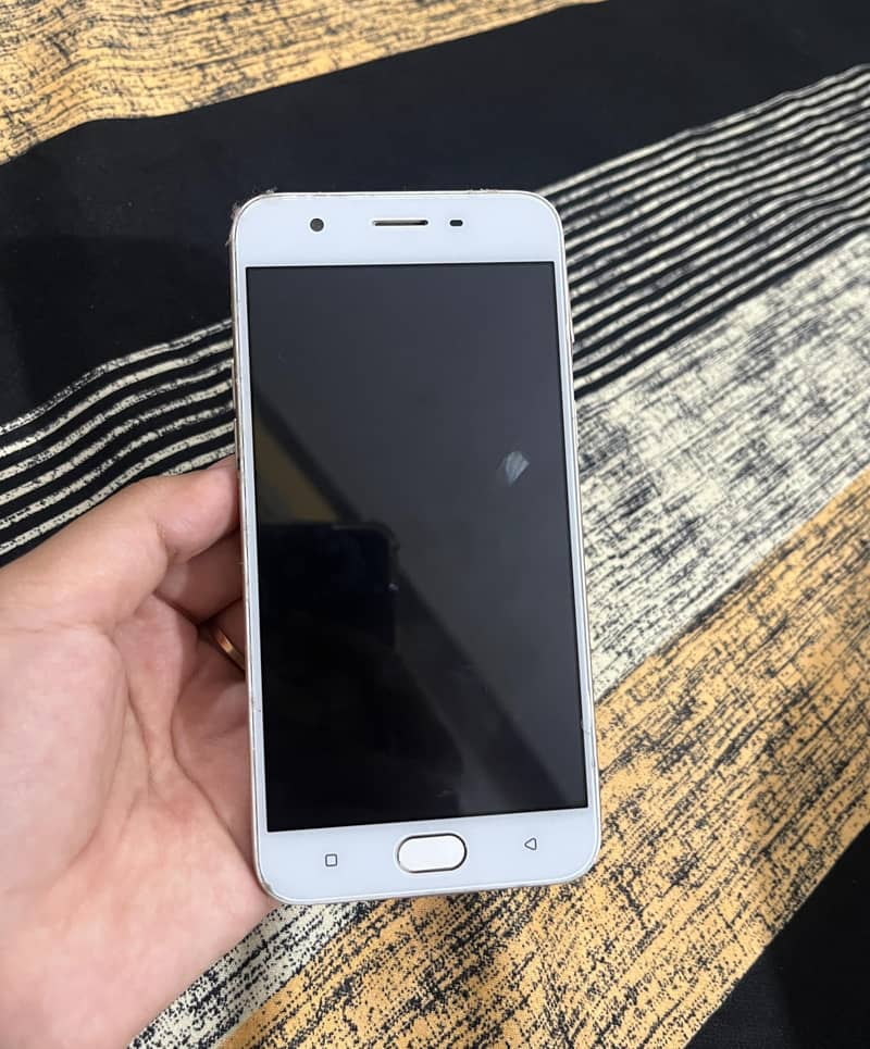 OPPO A57 1