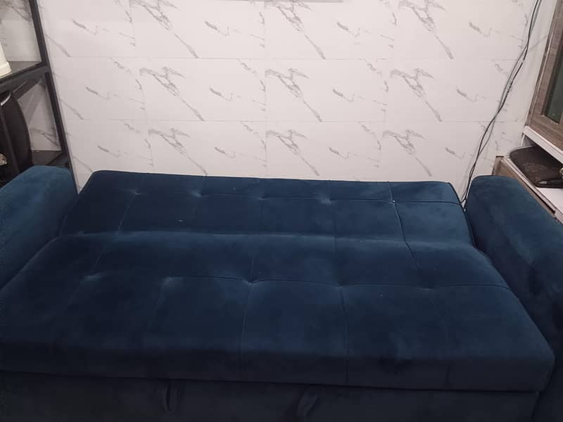 sofa combed 10/10 condition 4