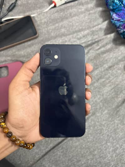Apple iPhone 12