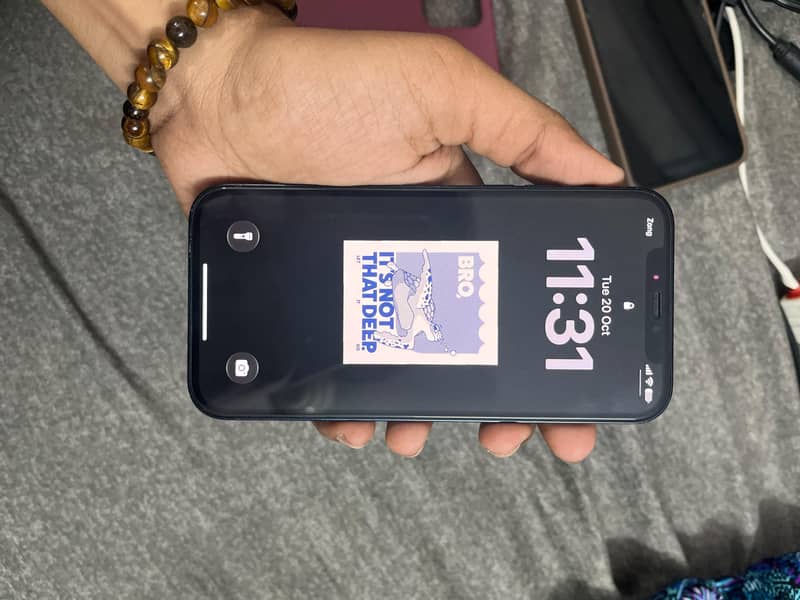 Apple iPhone 12 5