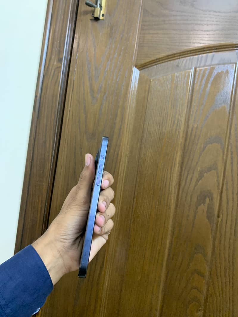 iPhone 15 Pro Max jv 4
