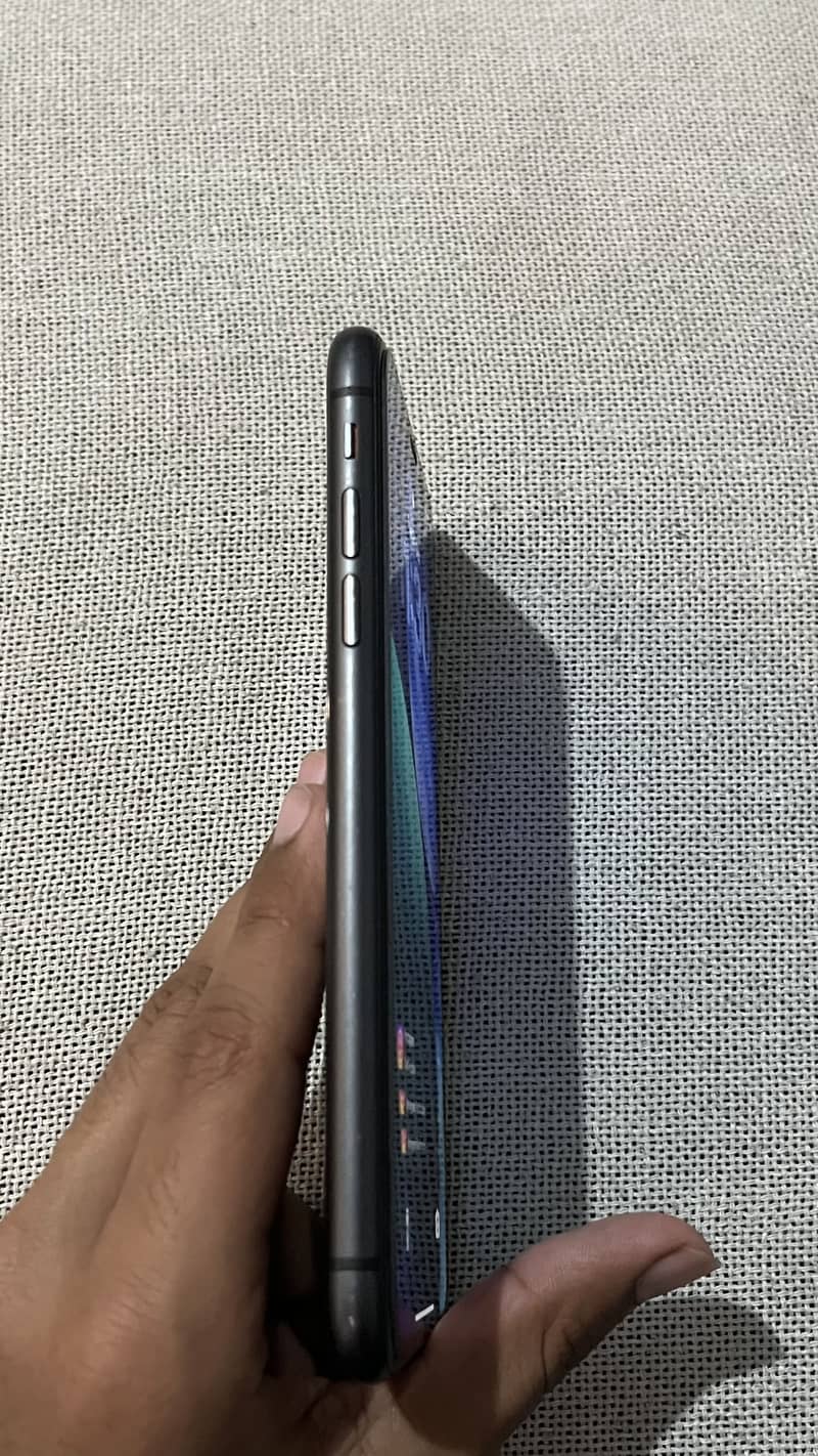 iPhone 11 jv 3