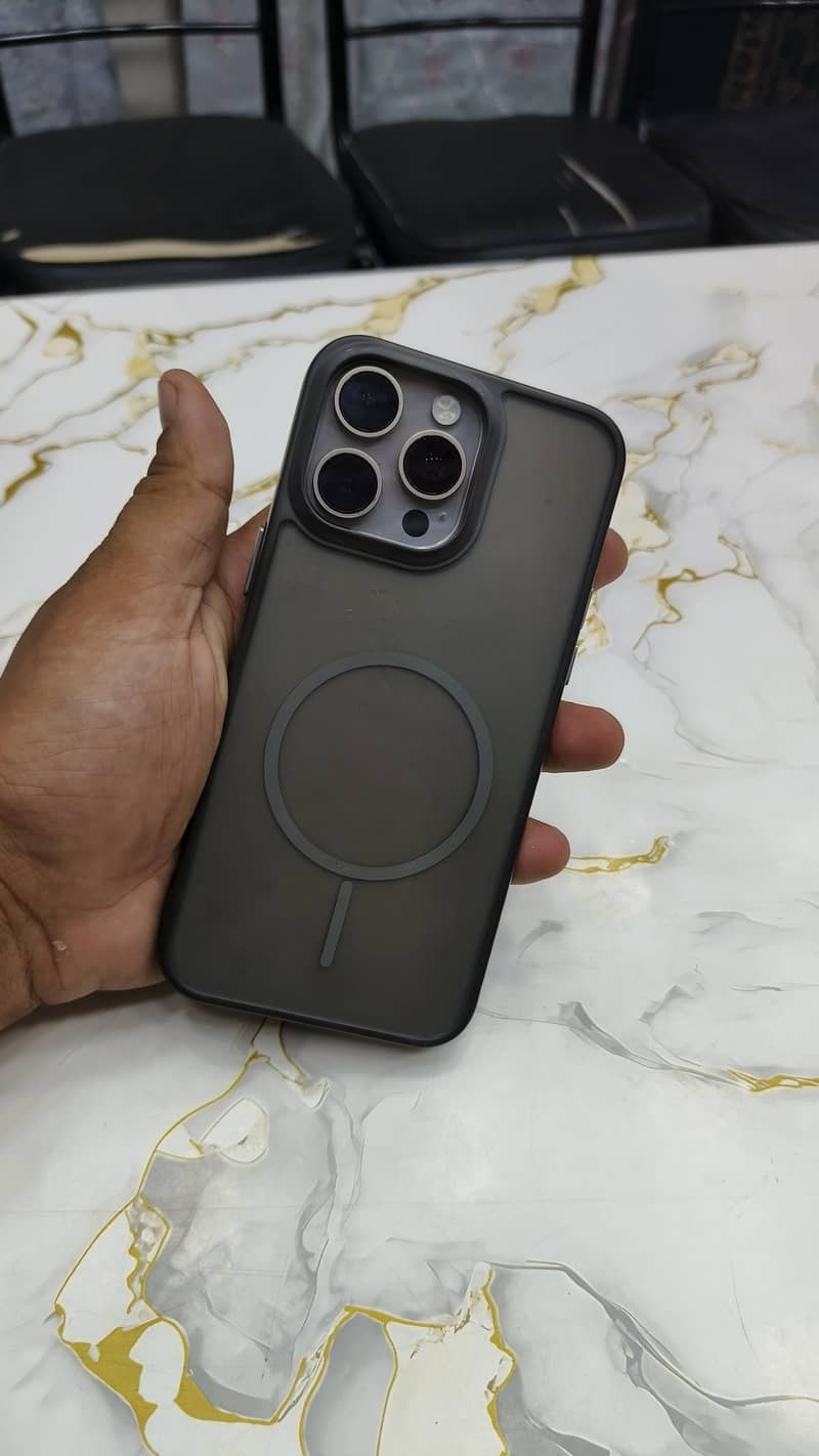 Apple iPhone 15 Pro Max 11