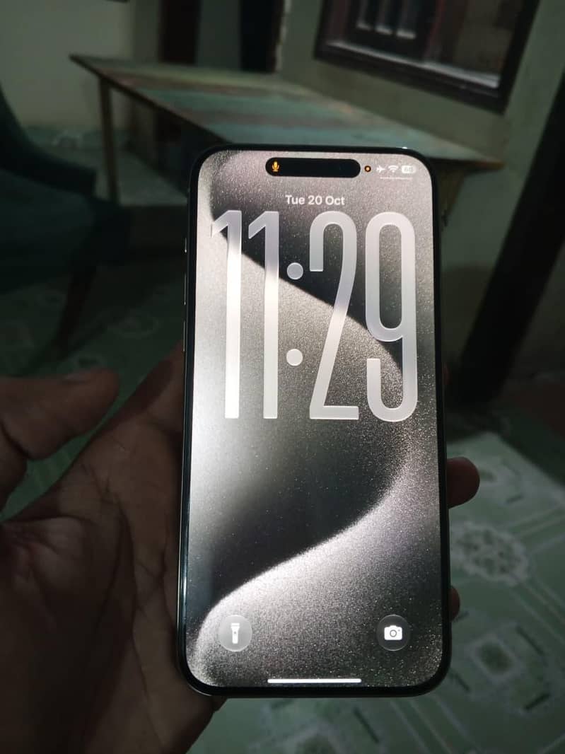 Apple iPhone 15 Pro Max 2