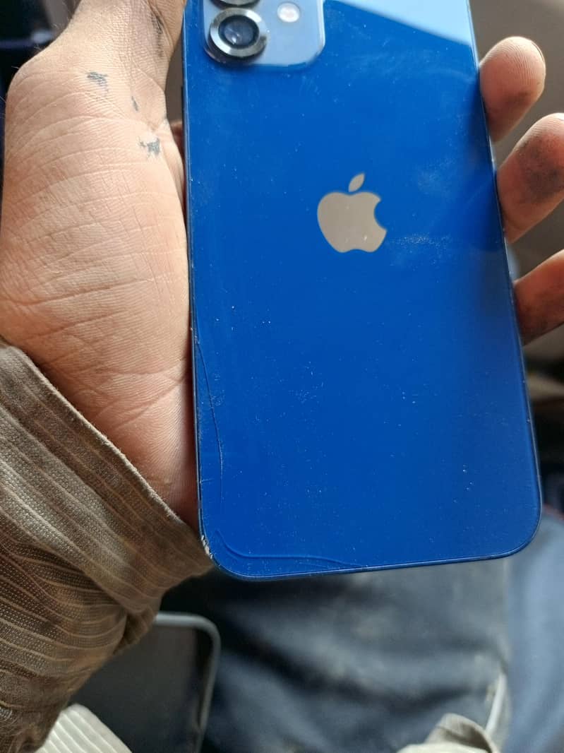 Apple iPhone 12 6
