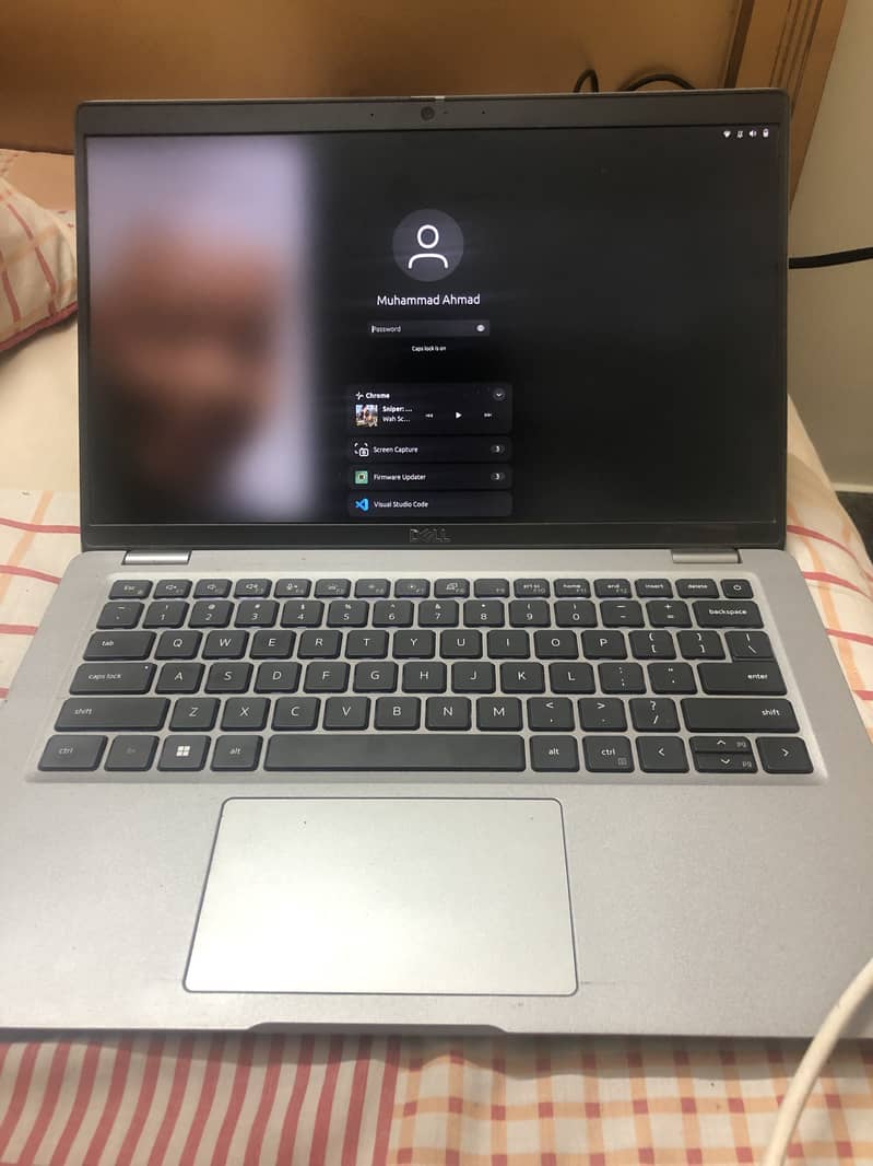 Dell laptop 0
