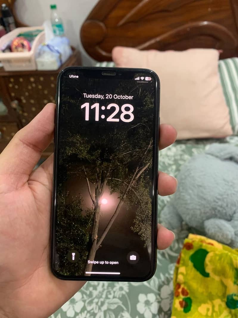 Apple iPhone X 0