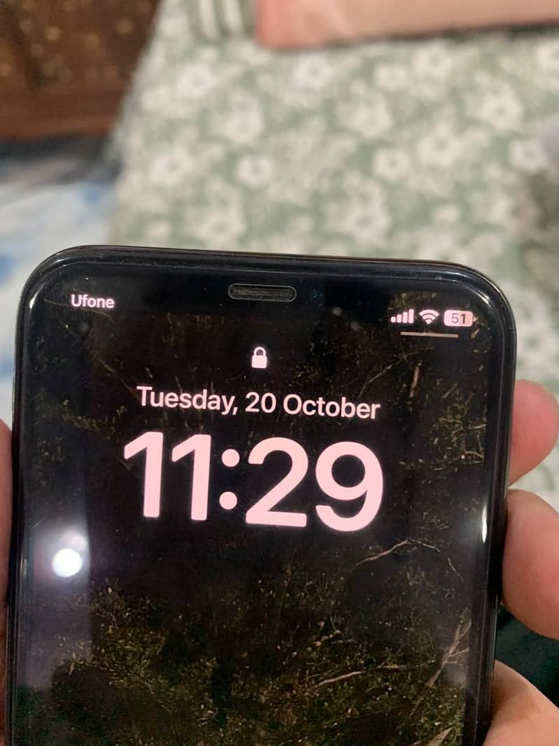 Apple iPhone X 5