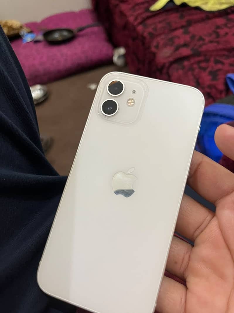 Apple iPhone 12 9