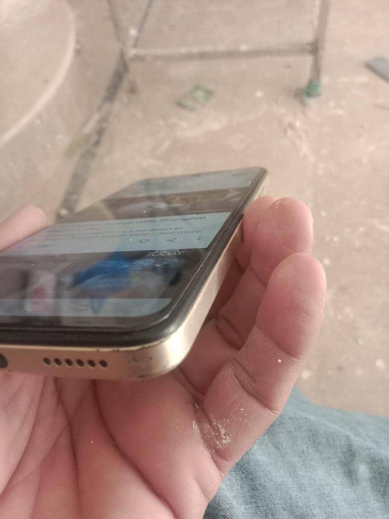 Tecno Spark 20C 7