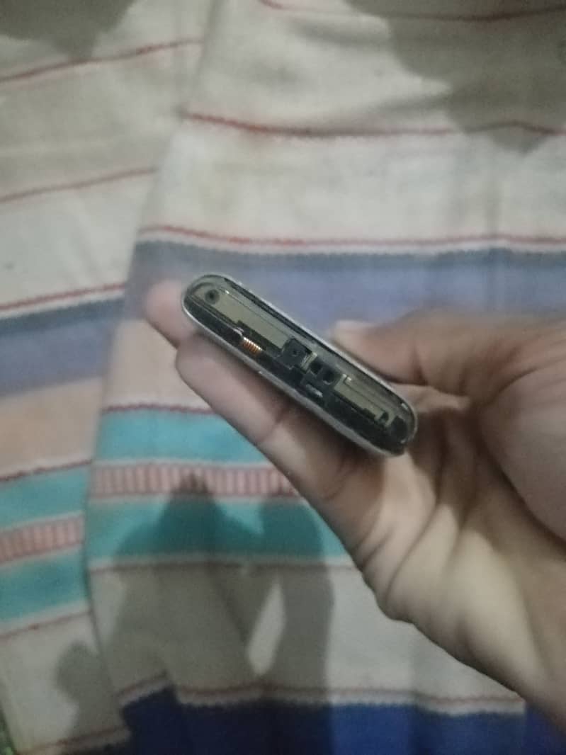 Nokia E7 11