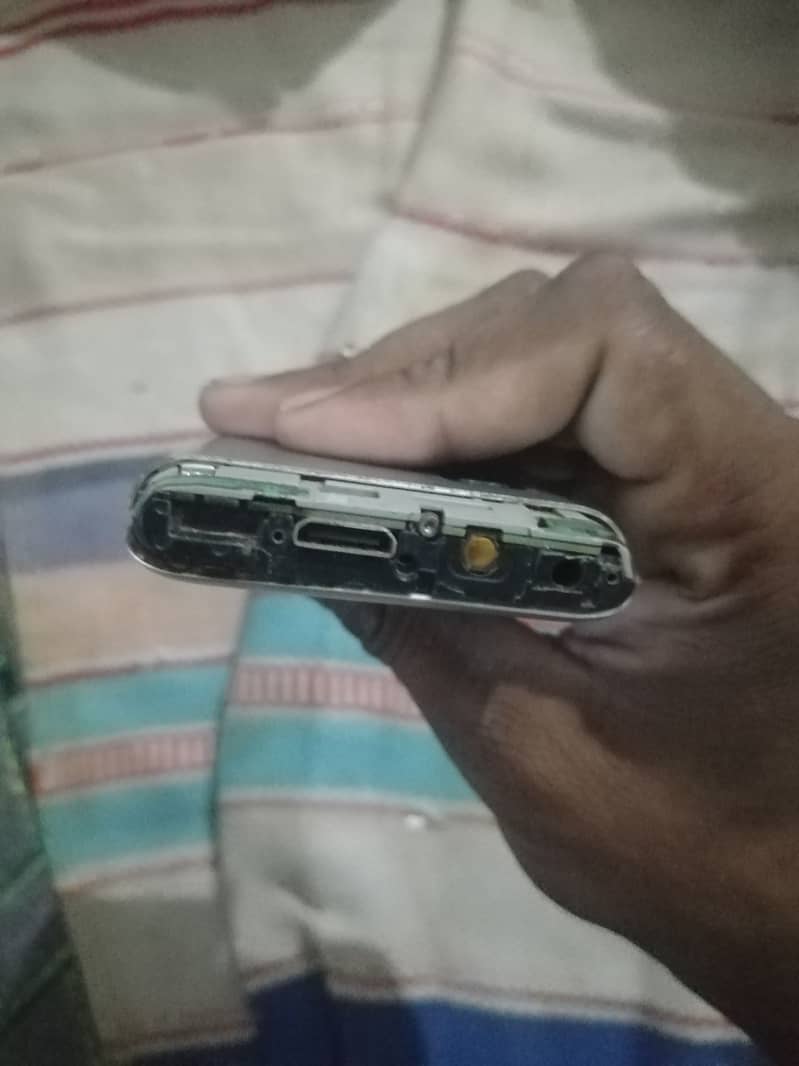 Nokia E7 12