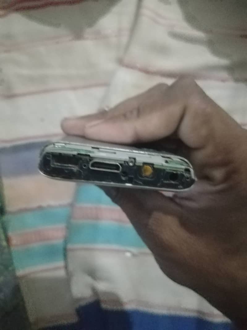 Nokia E7 13