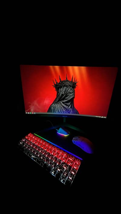 Redragon pearl 24 curve 180hz 10/10 condition
