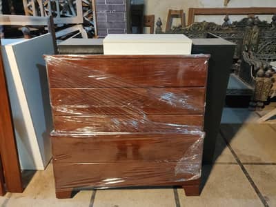 New pure wooden kikar wood single beds available