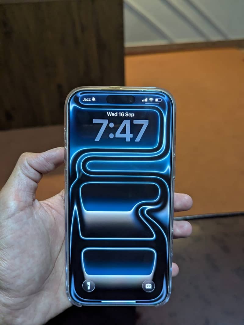 Apple iPhone 17 Pro Max 1