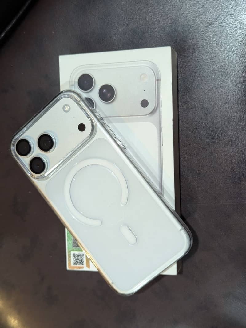 Apple iPhone 17 Pro Max 2