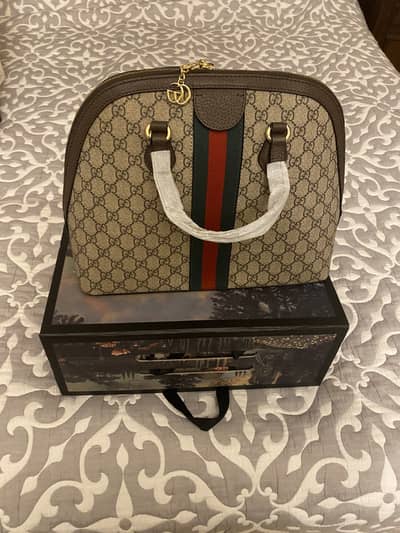 Gucci hand bag unused