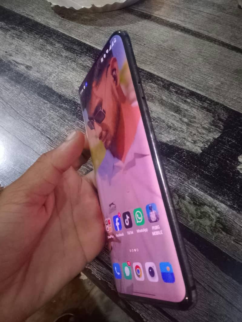 One Plus 7 Pro 1