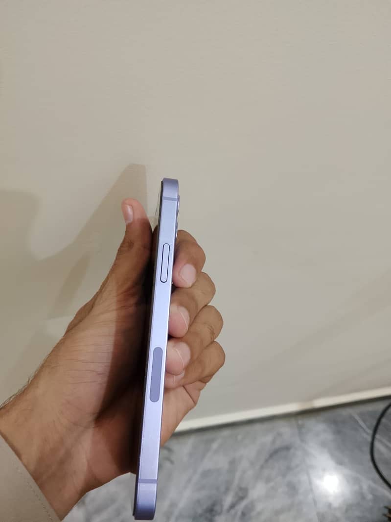 Apple iPhone 12 3