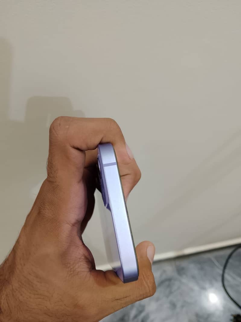 Apple iPhone 12 5