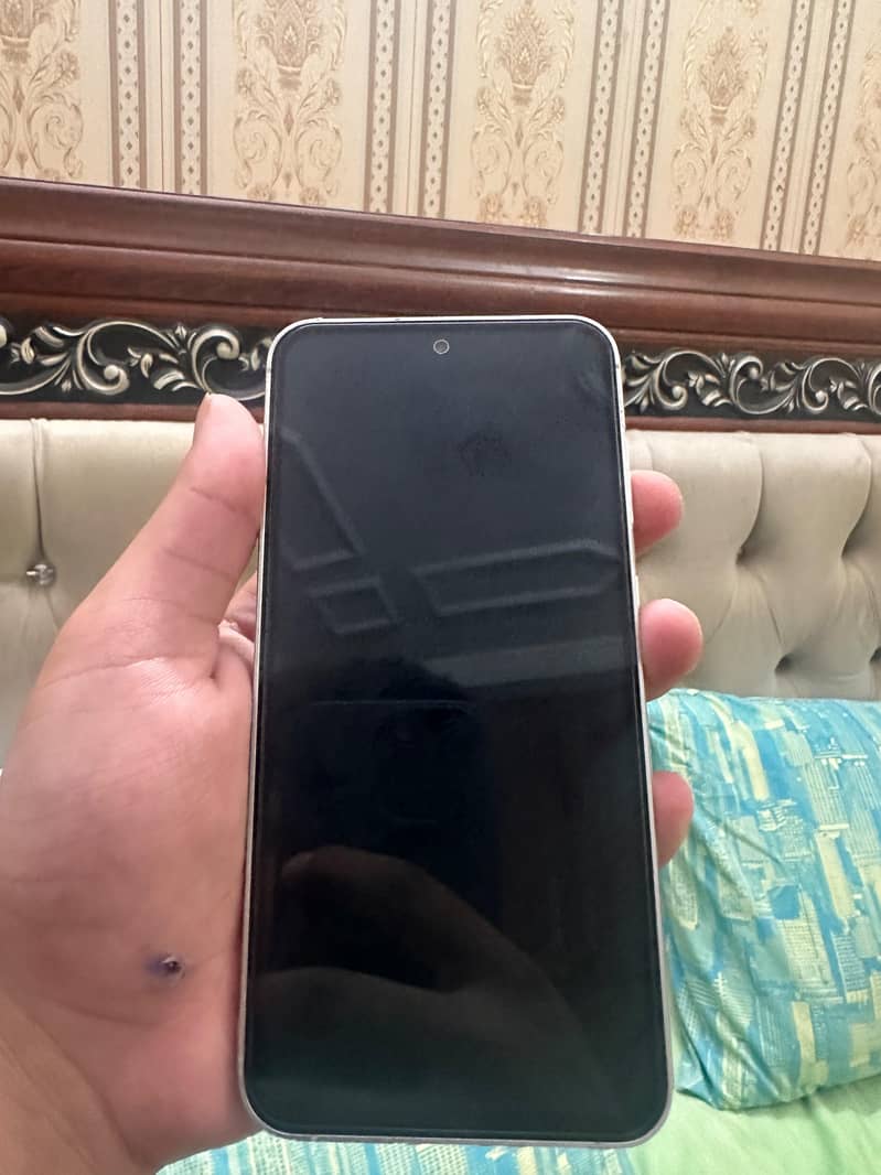 samsung s23fe 2