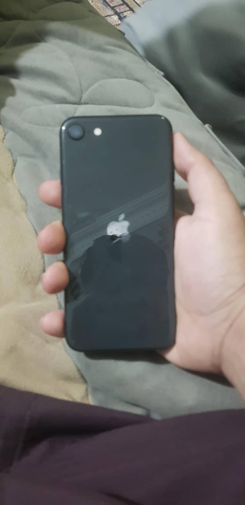 Apple iPhone SE2020 1