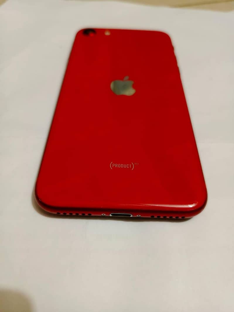 Apple iPhone SE second edition 1