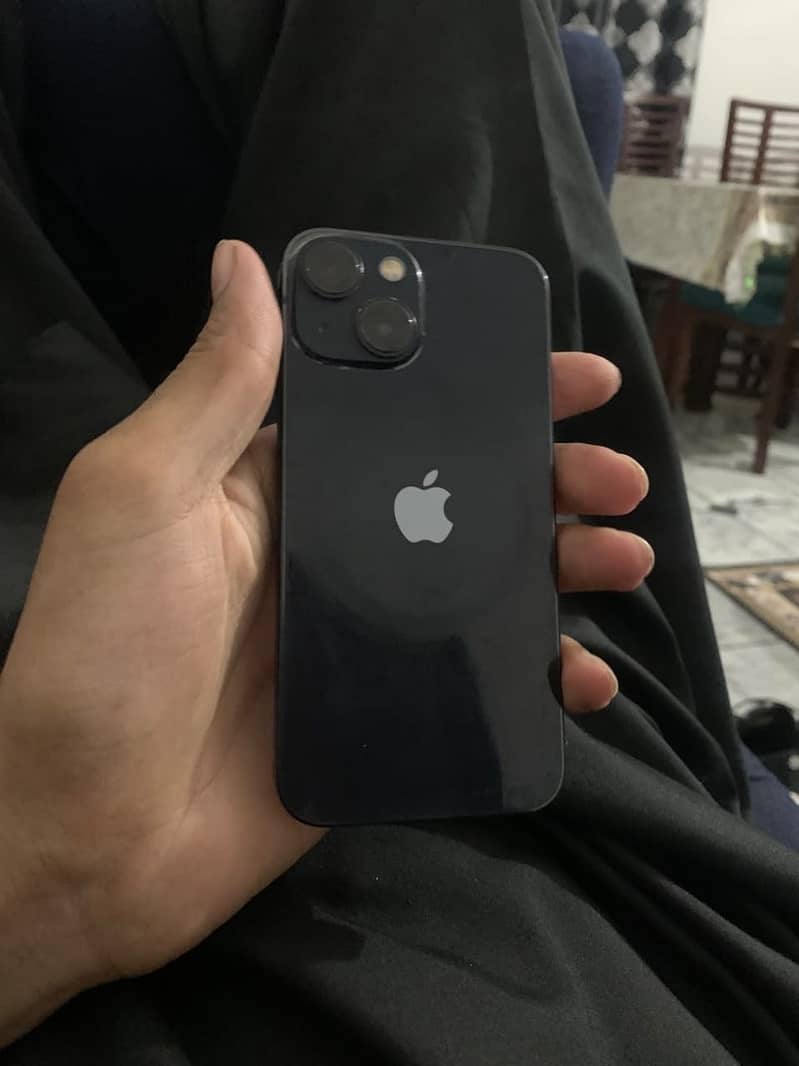Apple iPhone 13 2