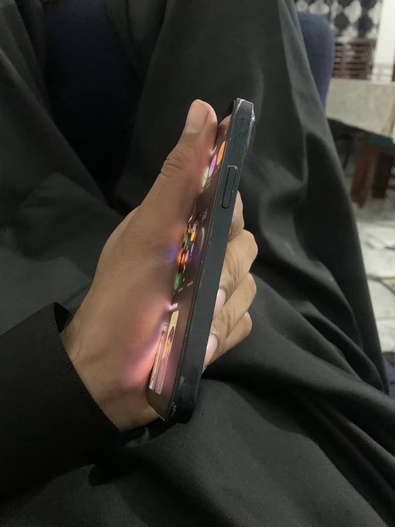 Apple iPhone 13 3