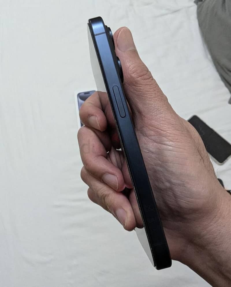 Apple iPhone 15 Pro 1