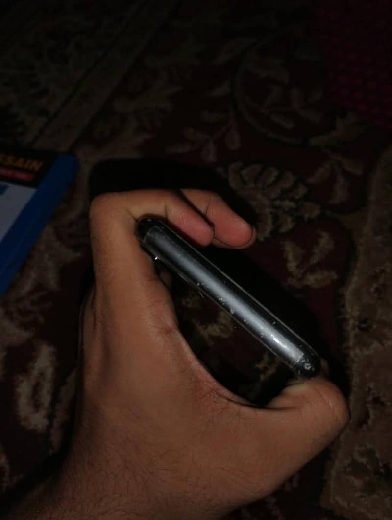 Apple iPhone 11 10