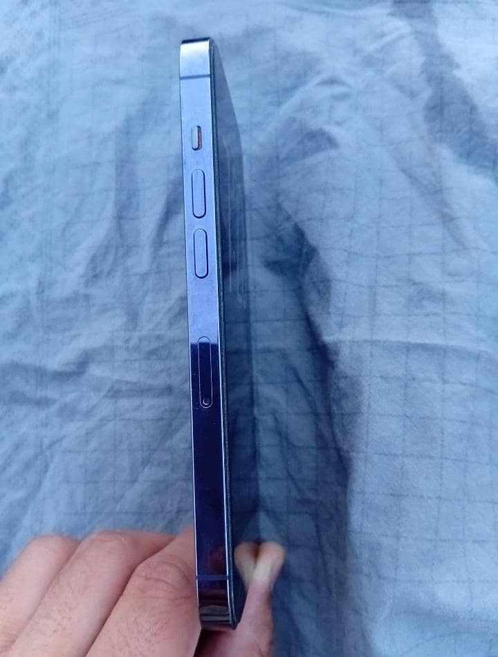 Apple iPhone 14 Pro 3