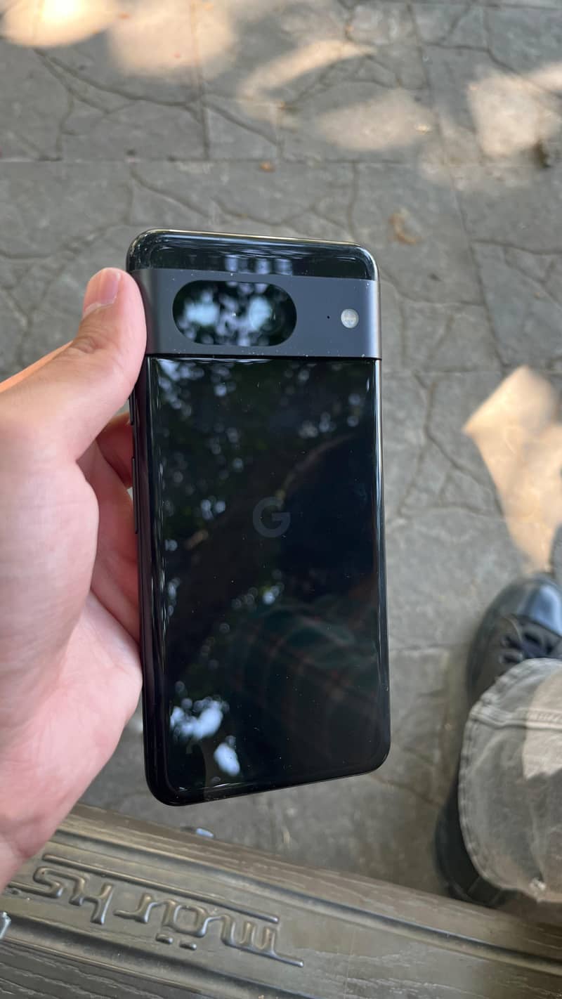 Google Pixel 8 2